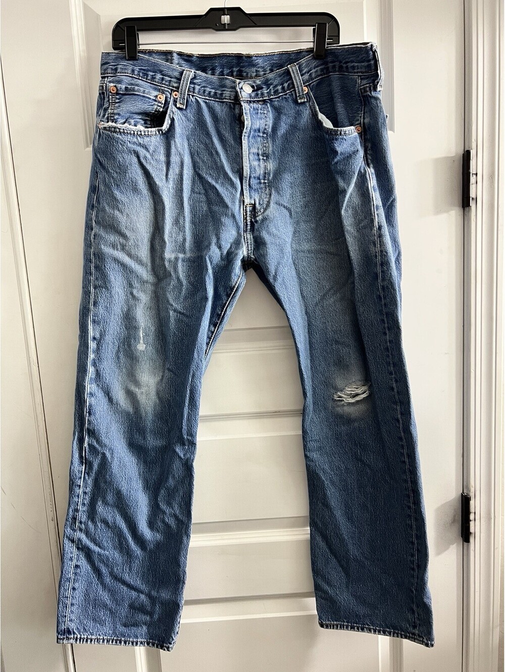 Vintage Levi’s 501 Denim Jeans Y2K 38x30 Faded Distressed Button Fly